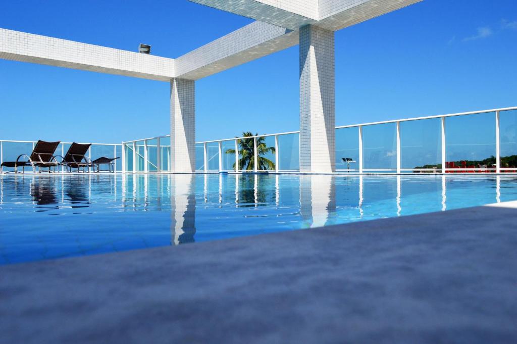 A piscina localizada em Val Atlantic Hotel ou nos arredores