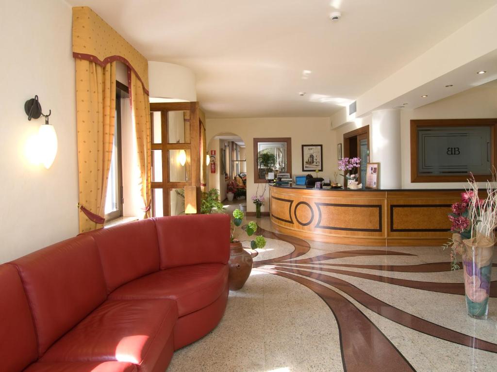 TV a/nebo společenská místnost v ubytování Hotel Bellavista
