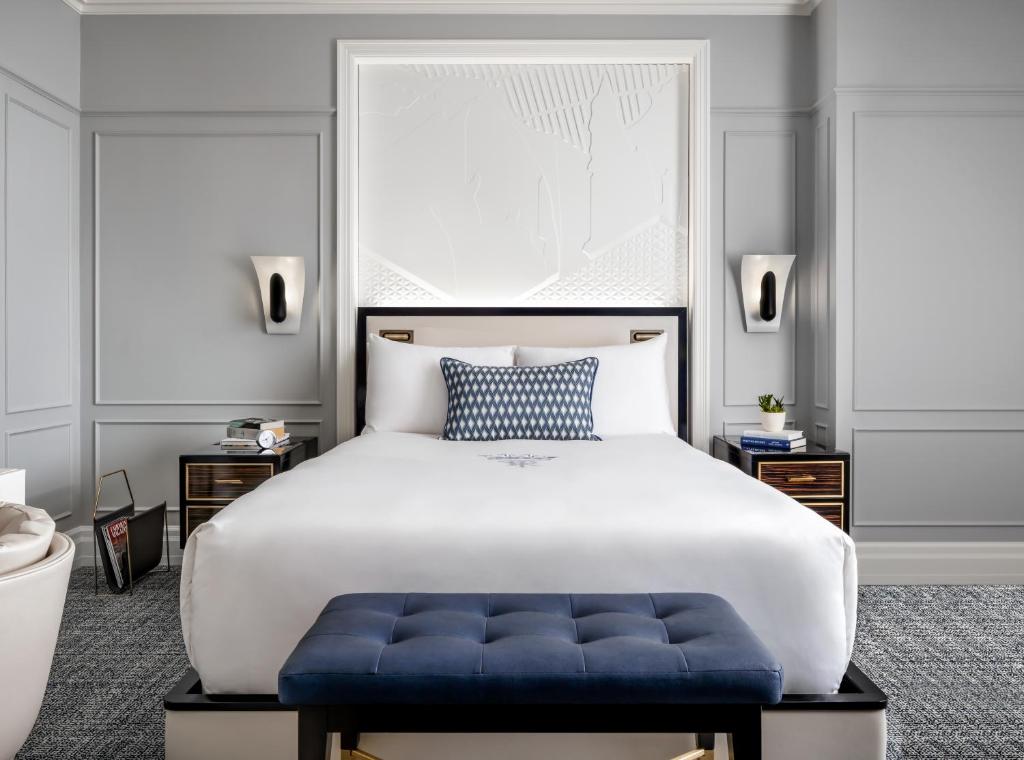 Fairmont Royal York Hotel - 