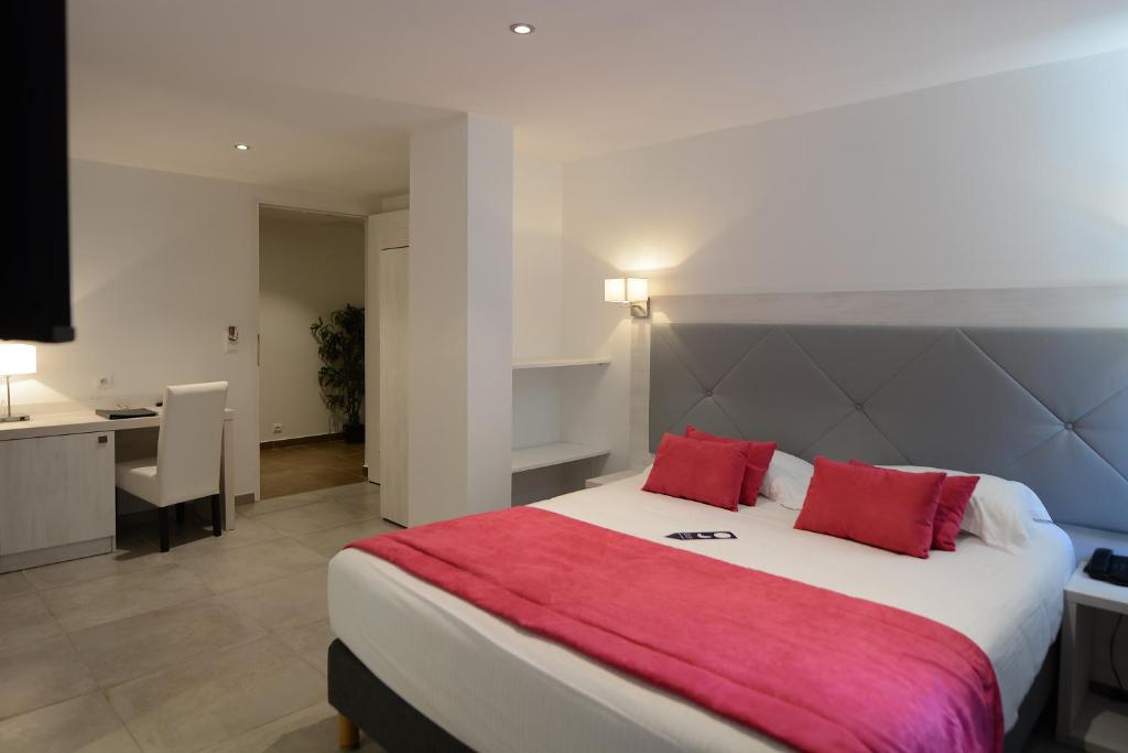 Hôtel A Madonetta - Double Room With Courtyard View