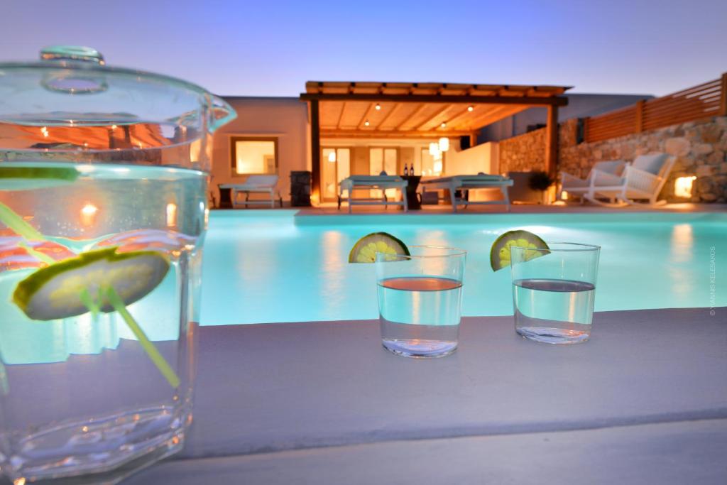 Basen w obiekcie Villa Kimothoe by Thalassa Residence Mykonos lub w pobliżu