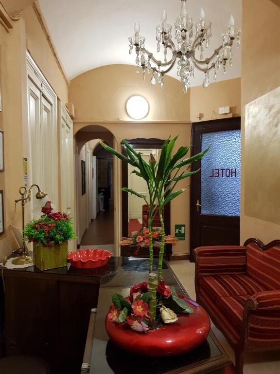 Hotel Vinzaglio - Resim 9
