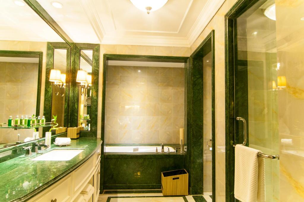 Royal Grace Hotel Optics Valley Wuhan - 上套房