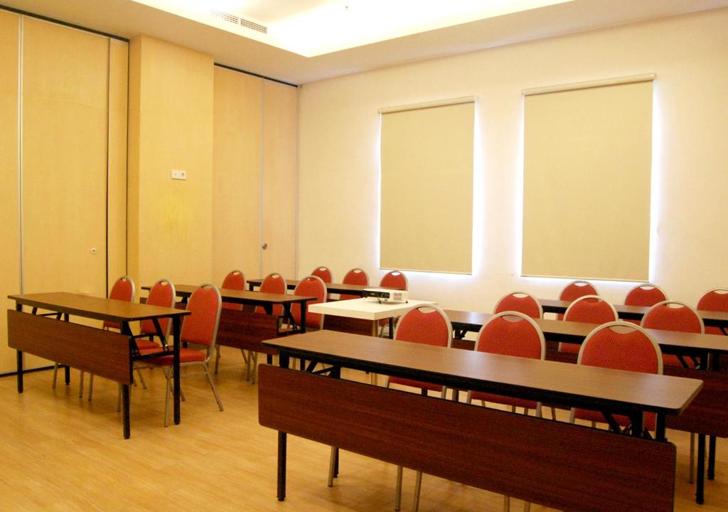 Konferenční prostory v ubytování Zest Jemursari by Swiss-Belhotel International