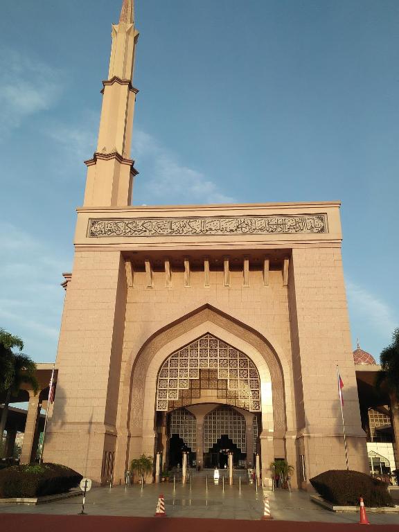 Fotografie z fotogalerie ubytování HomeStay D 11 Putrajaya NETFLIX WIFI v destinaci Putrajaya