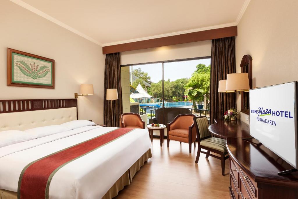 Prime Plaza Hotel Purwakarta - Deluxe Double O Twin Room Con Balcón