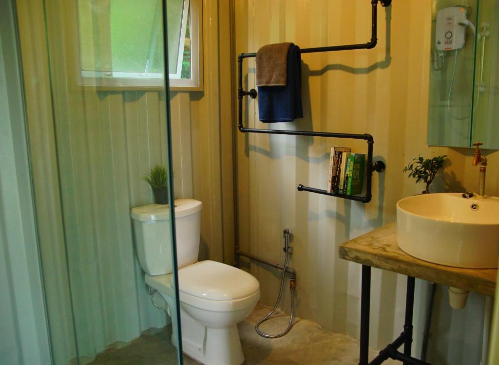 Bagno di Sarang by the brook