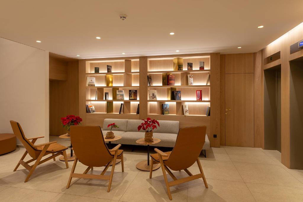 Apartamentos Recoletos - Resim 33