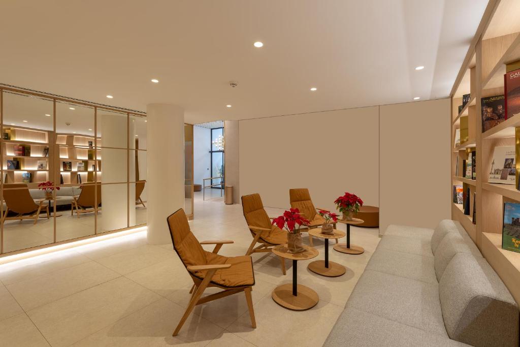 Apartamentos Recoletos - Resim 43