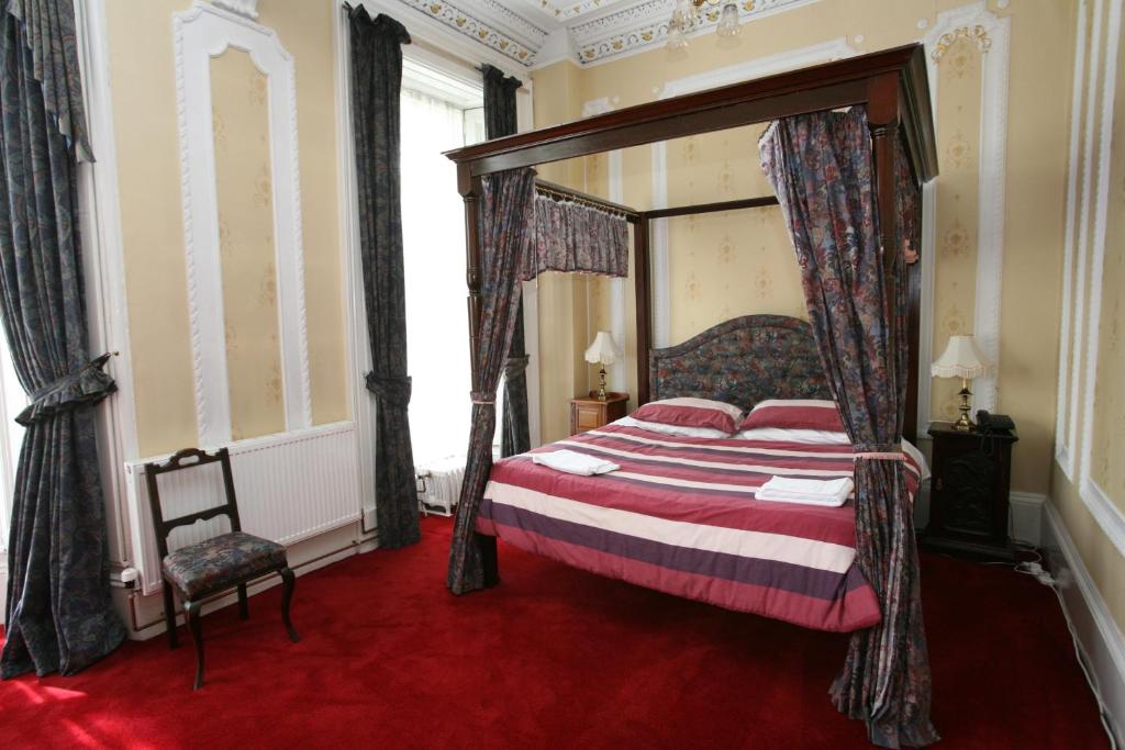 Gallery image of Clifton Hotel in Glasgow