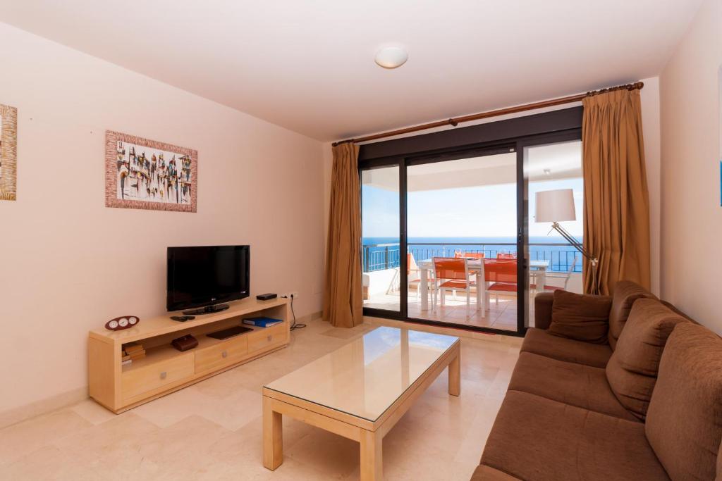 A television and/or entertainment centre at Carlota Calaceite Paradise