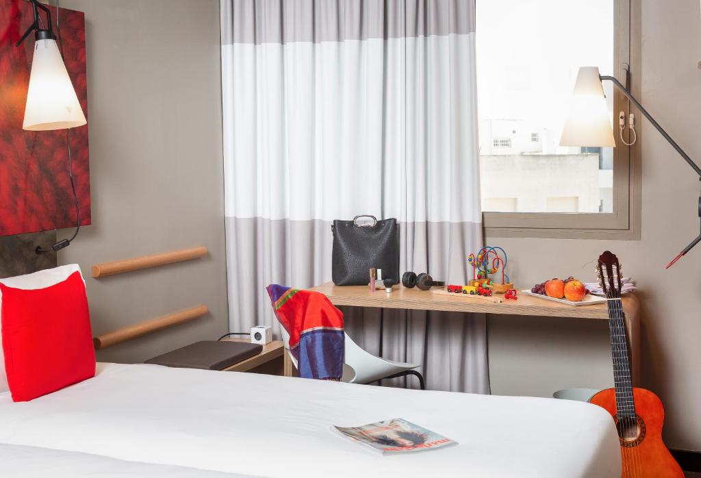 Postel nebo postele na pokoji v ubytování ibis Dijon Gare