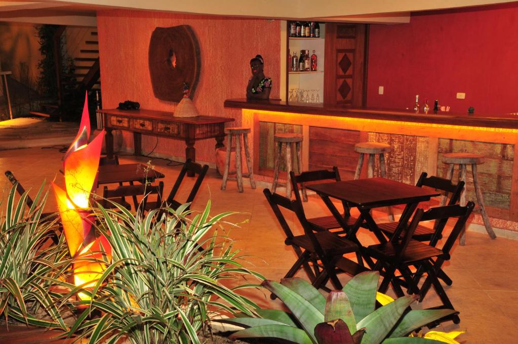 Um restaurante ou outro lugar para comer em Juquehy La Plage Hotel