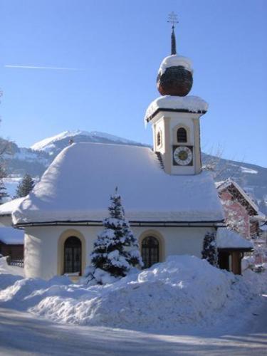 Land- und Appartementhaus Pircher v zime