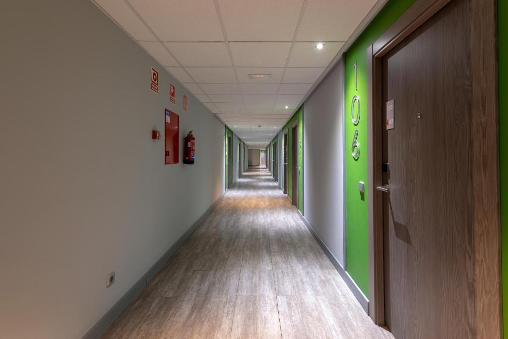 Apartamentos Recoletos - Resim 39