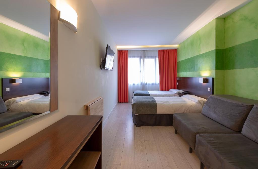 Apartamentos Recoletos - Resim 34