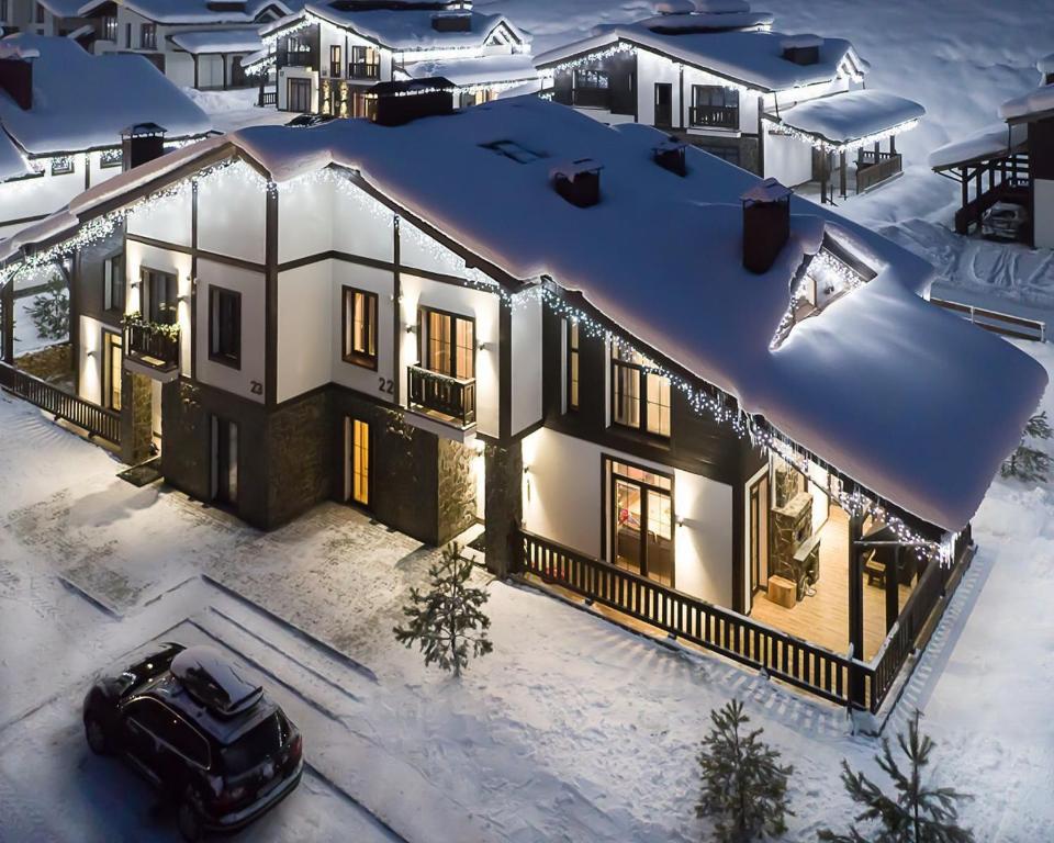 Chalet BFamilyHouse Bukovel ในช่วงฤดูหนาว