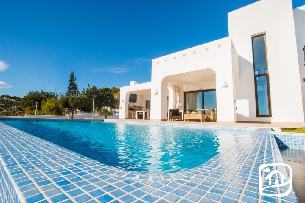Abahana Villas Ibiza Style (Spanje Moraira) - Booking.com