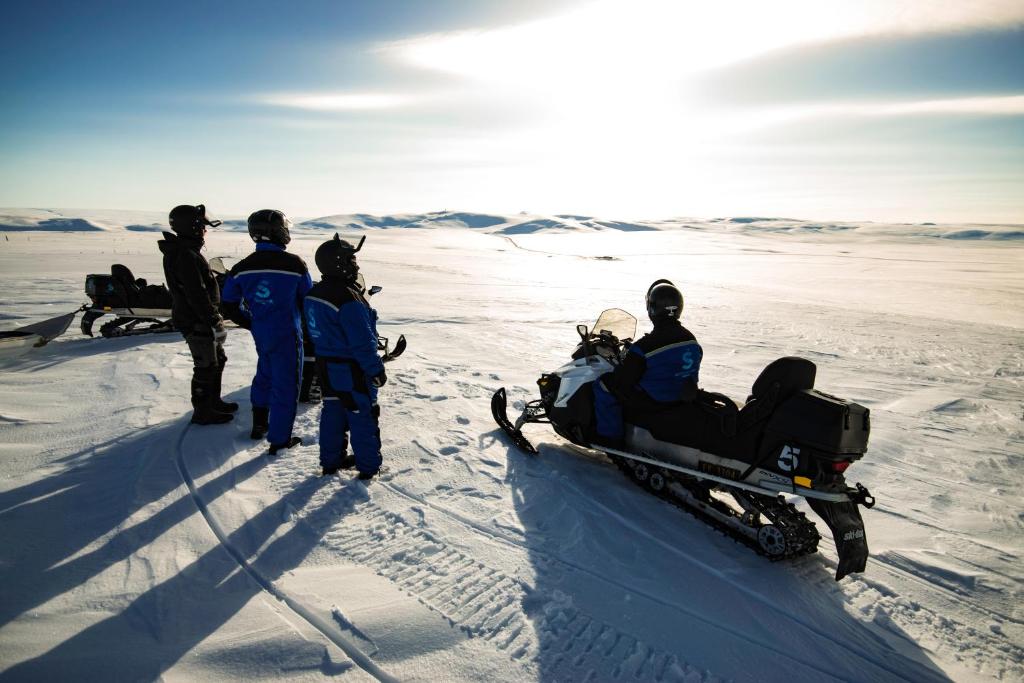 Packages, trips and experiences in Kirkenes