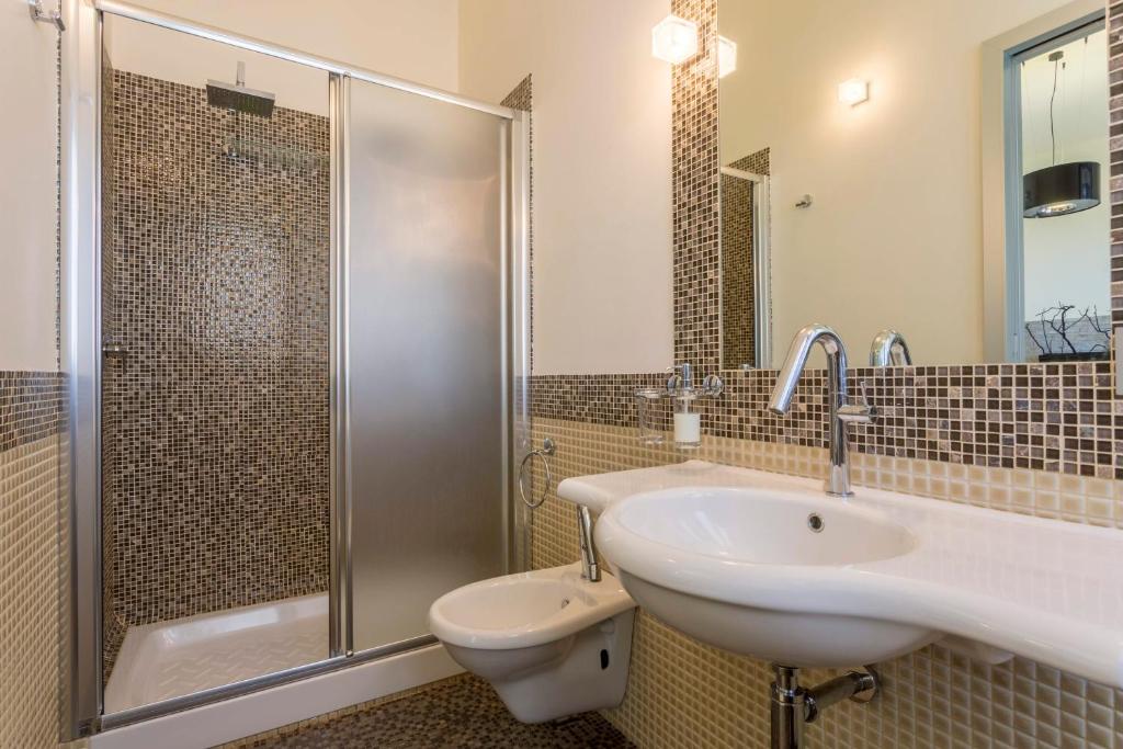 Karma B&B - Deluxe Double Room With Balcony And Sea View