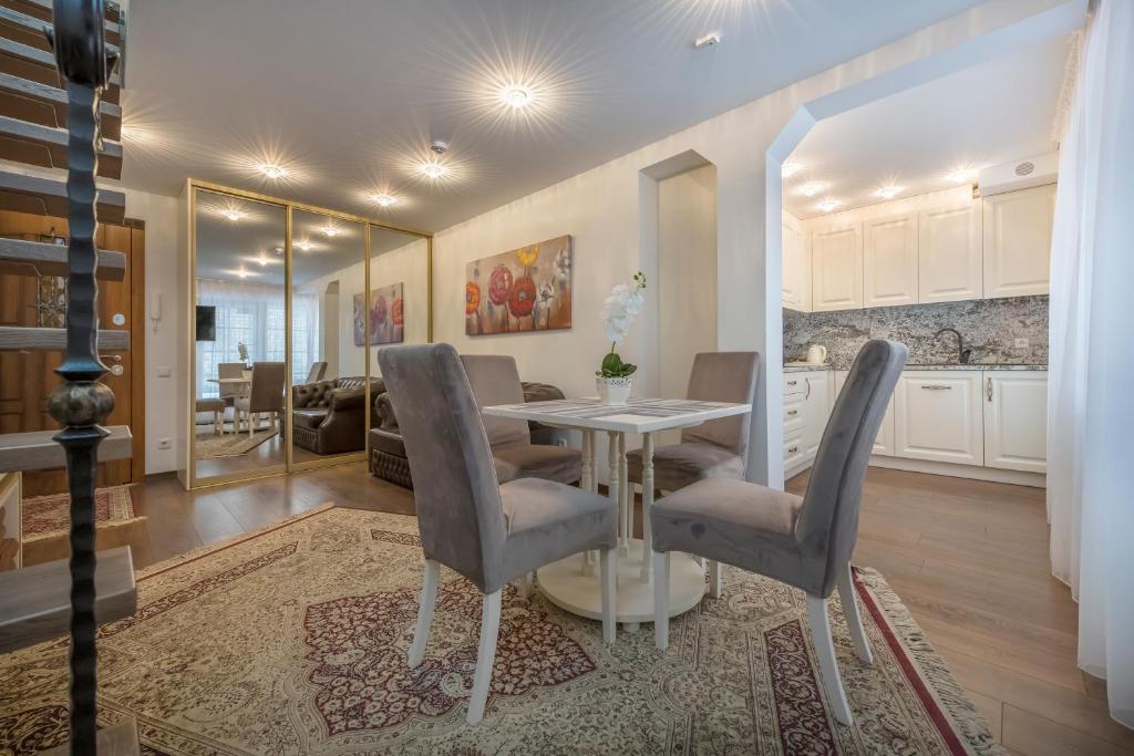 Kesminta Apartments - Apartment With Terrace