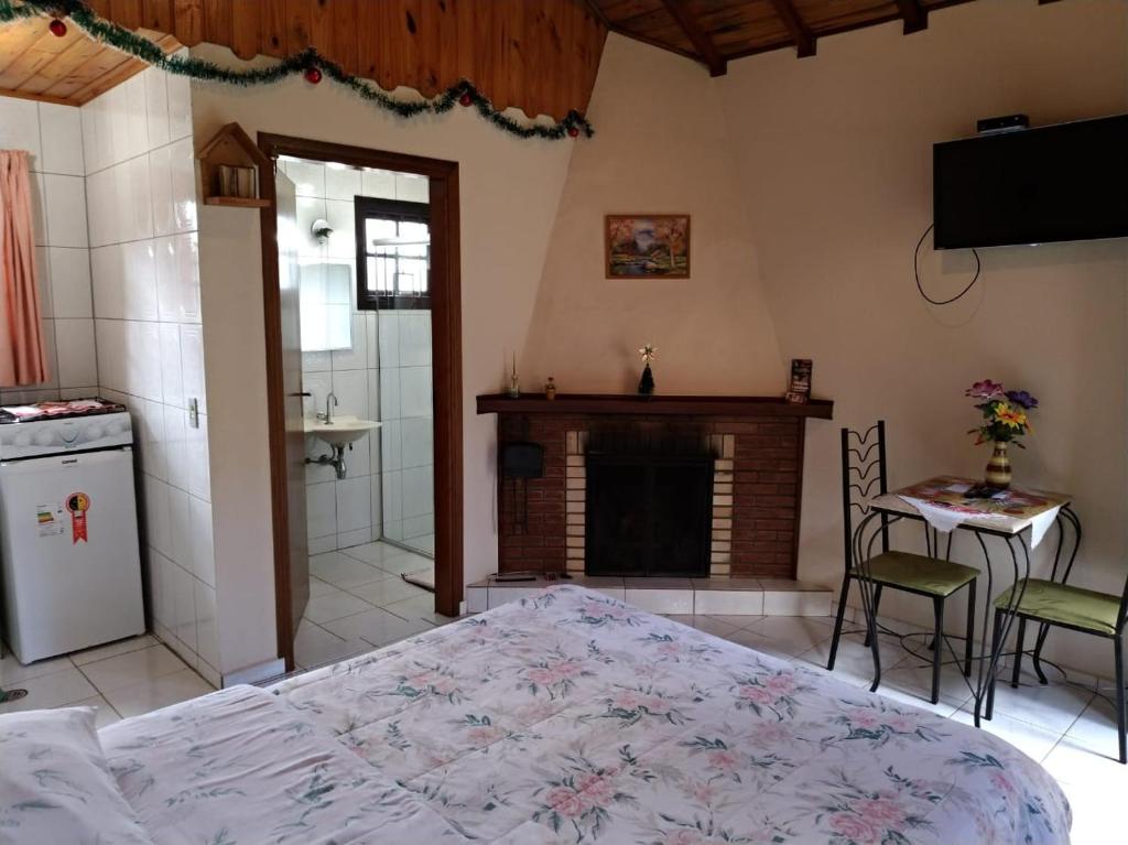  Ana Júlia Chalés - Monte Verde MG