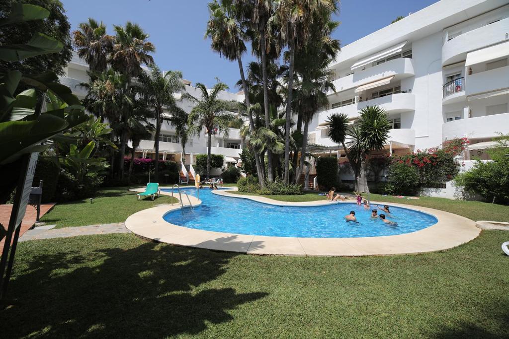 Marbella House on Golden Mile 100m2 Roof Sun Terrace 180 ...