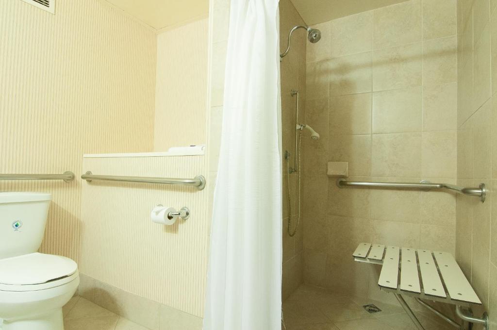 Anaheim Majestic Garden Hotel photo