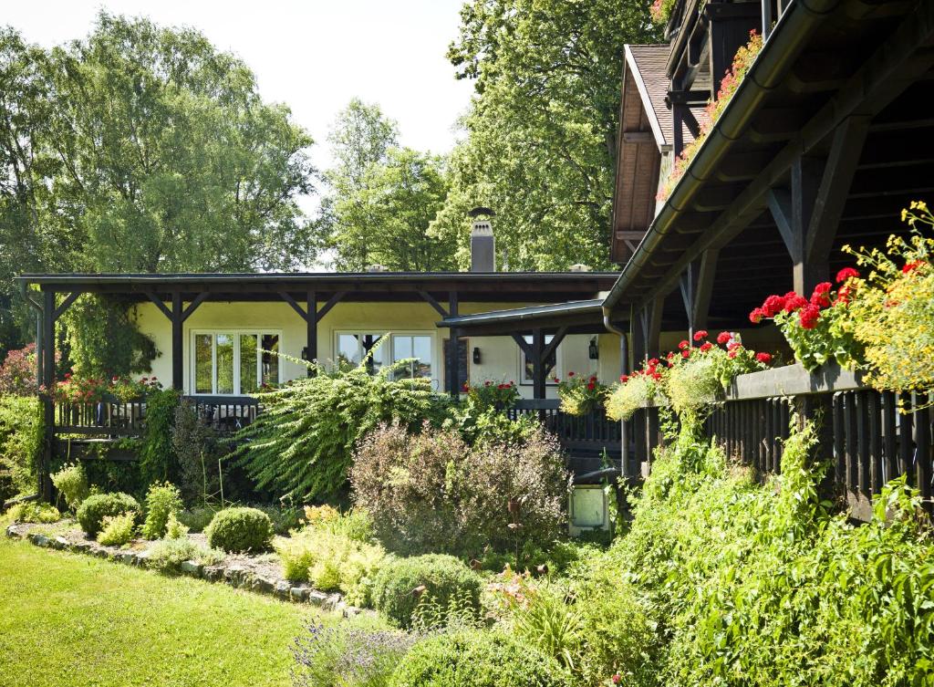 Zahrada ubytování Hotel zur Waldbahn