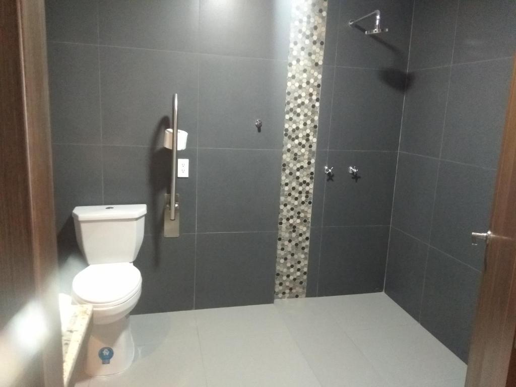 Koupelna v ubytování Hotel Gran Mariscal Quito