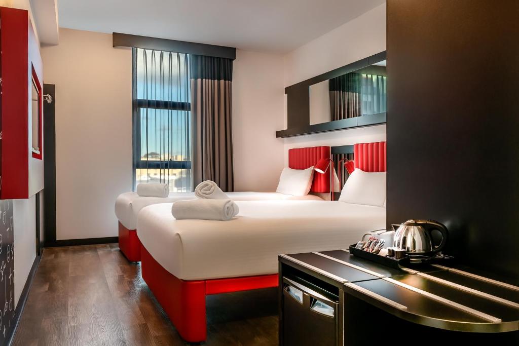 Essence Hotel Carlton - Resim 18