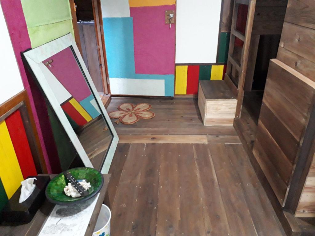 backpackers guesthouse Borderにあるテレビまたはエンターテインメントセンター