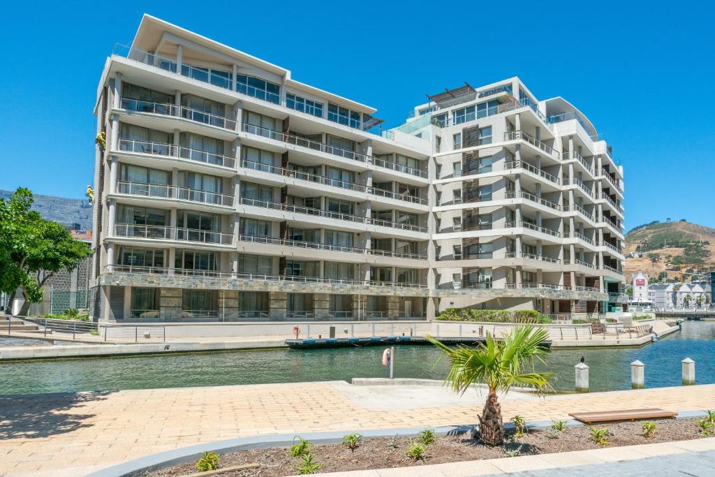 Canal quays 70H, Cape Town – Updated 2024 Prices