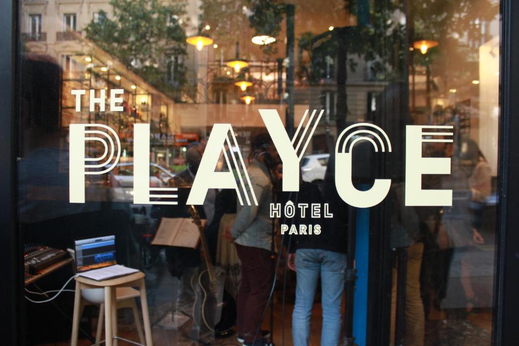 Hotel The Playce by Happyculture - Resim 42