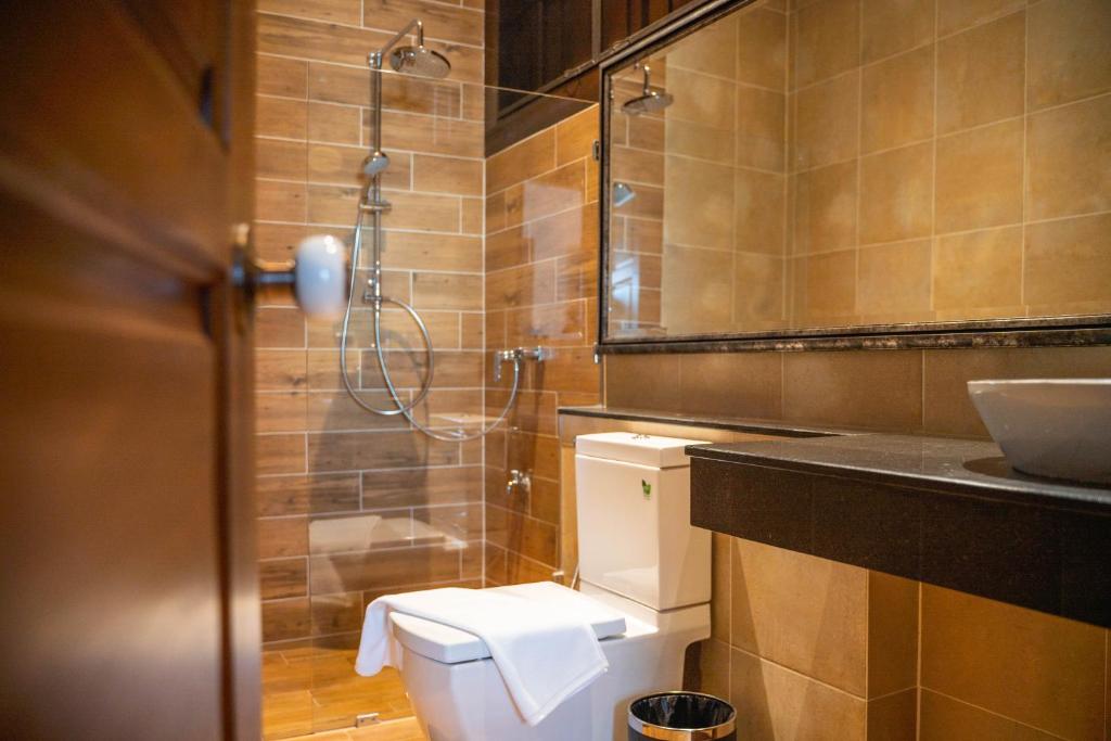 Phor Liang Meun Terracotta Arts - 15