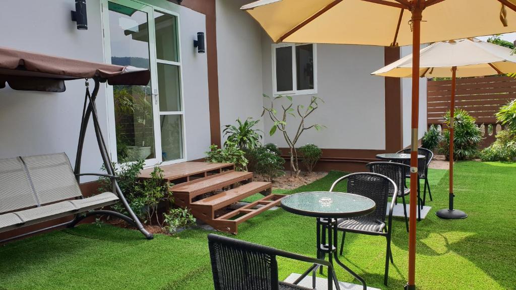 Zahrada ubytování Top Hostel Samui