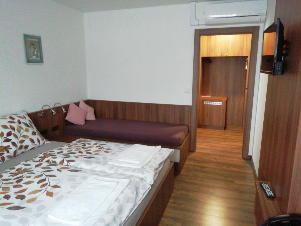 Motorest U Kola - 12