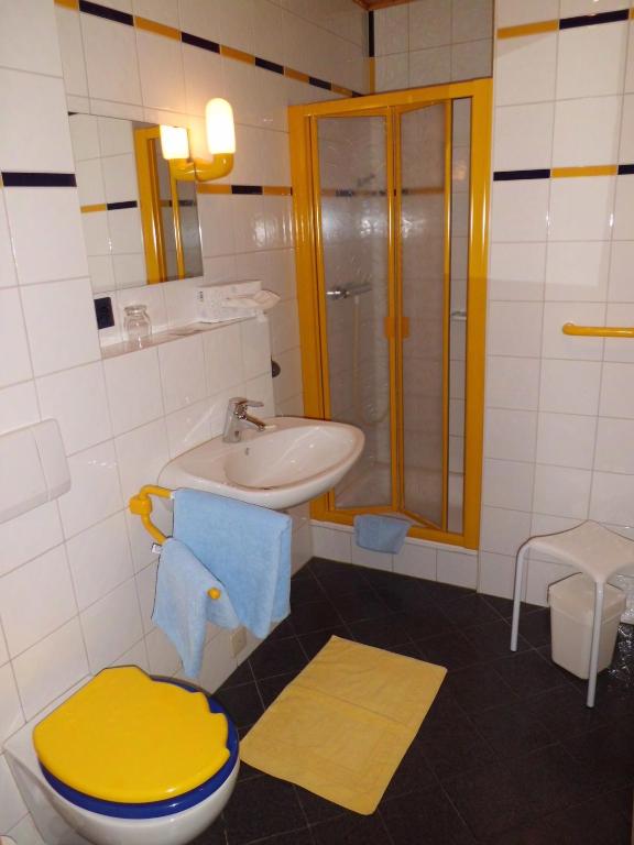 Koupelna v ubytování Smile Hotel