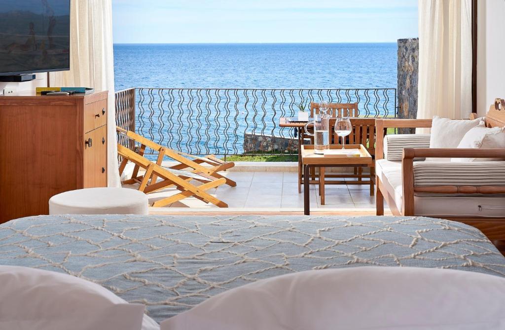 St. Nicolas Bay Resort Hotel & Villas - Vista De Mar Del Club Double Room