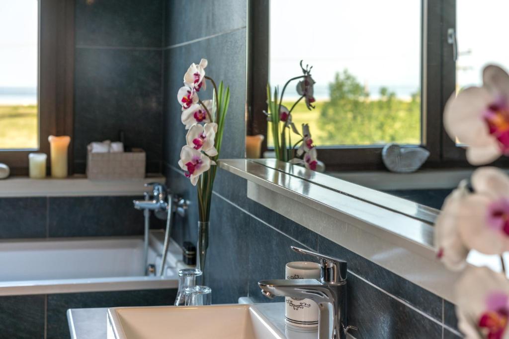 Cosmopolitan Hotel - 14