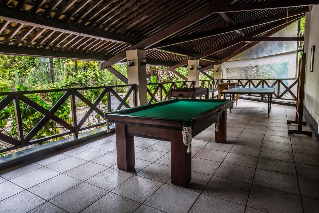 Biliár nebo kulečník v ubytování Catussaba Suítes Resort