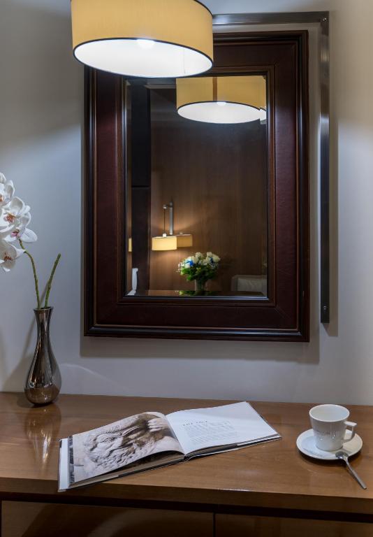 Cosmopolitan Hotel - 17