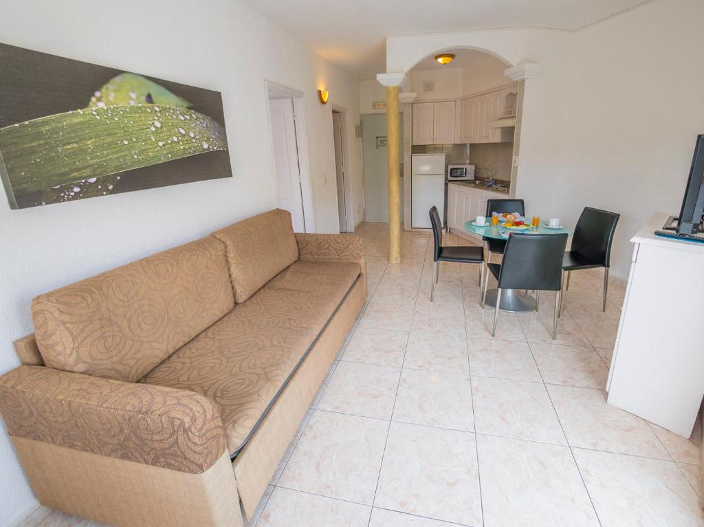 Kuchyň nebo kuchyňský kout v ubytování Checkin Bungalows Atlántida