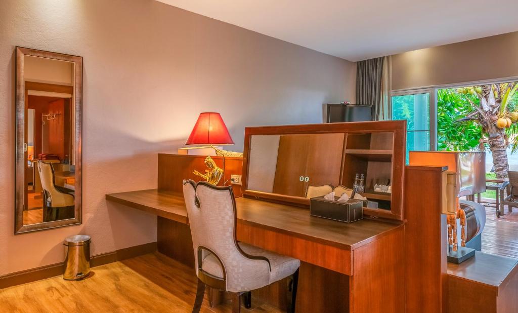 Kuchyň nebo kuchyňský kout v ubytování C&N Kho Khao Beach Resort - SHA Plus