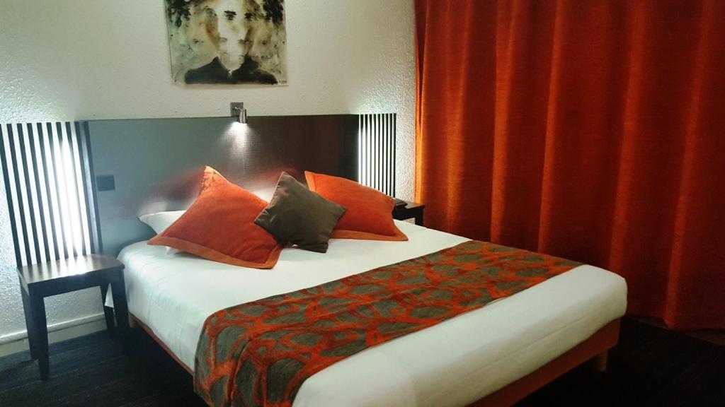 Postel nebo postele na pokoji v ubytování Hotel Europole