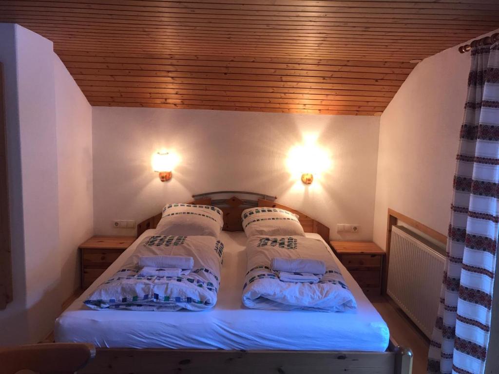 Postel nebo postele na pokoji v ubytování Haus Rudigier by Châtel Reizen