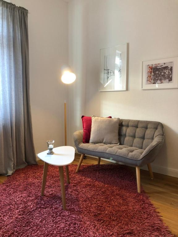 Ein Sitzbereich in der Unterkunft Feel-Good Apartment In Mannheim-Neckarau