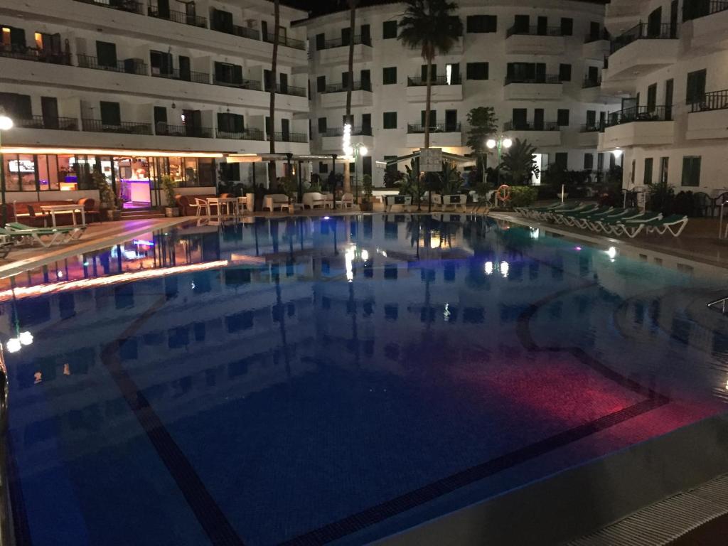 Bazén v ubytování Sunrise Apartment - Playa del Inglés nebo v jeho okolí