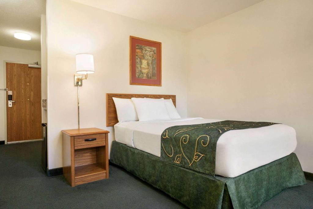 Travelodge by Wyndham Morrill photo