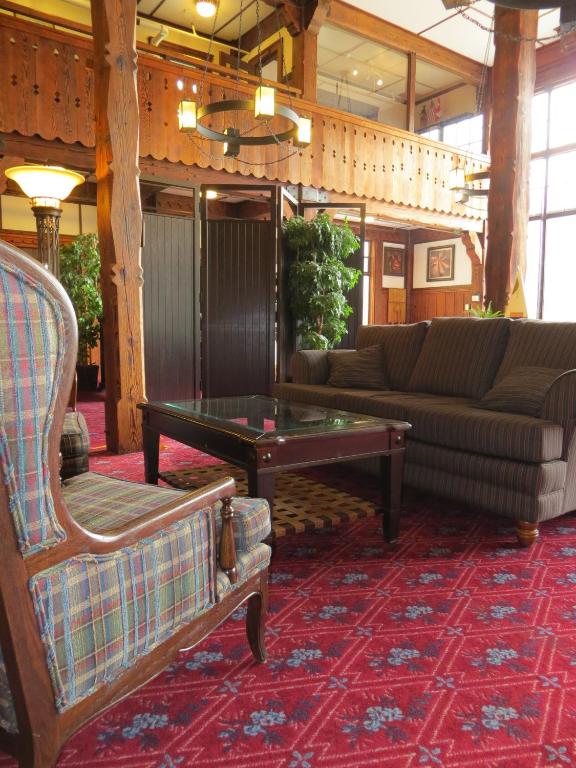 Posezení v ubytování Prince of Wales Hotel